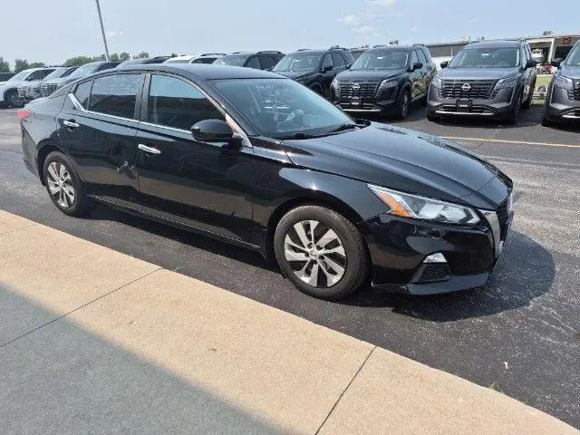 2019 Nissan Altima 2.5 S for sale in Plymouth, WI