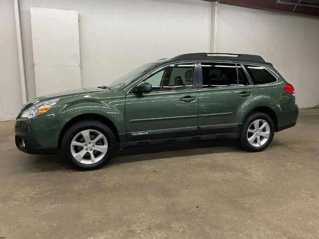 2013 Subaru Outback 2.5i Premium for sale in La Crosse, WI