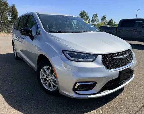 2024 Chrysler Pacifica Touring L for sale in Paso Robles, CA