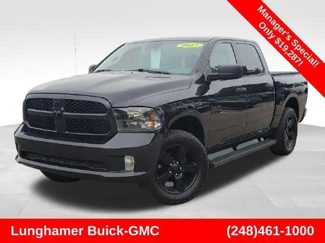 2017 Ram 1500 Express Crew Cab 4x4 57 Box for sale in Waterford Township, MI