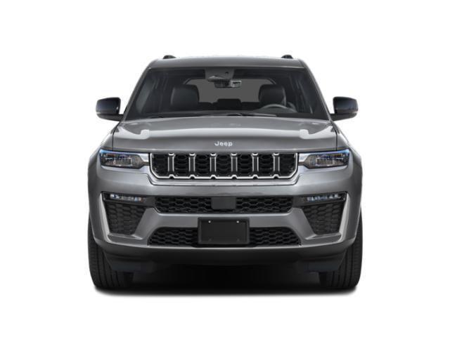 2027 Jeep Grand Cherokee photo 4 of 15