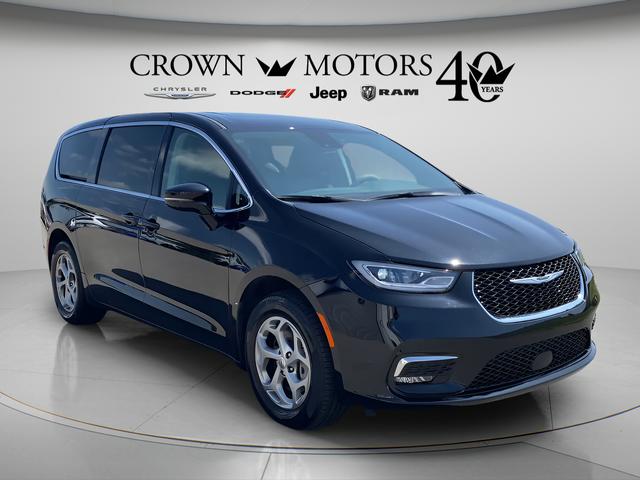2024 Chrysler Pacifica Limited AWD
