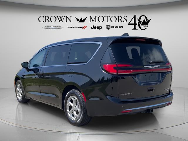 2024 Chrysler Pacifica Limited AWD