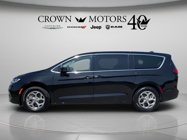 2024 Chrysler Pacifica Limited AWD