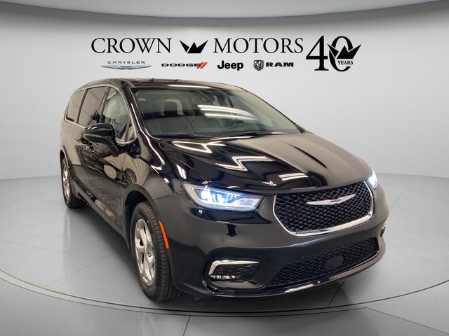 2024 Chrysler Pacifica Limited AWD