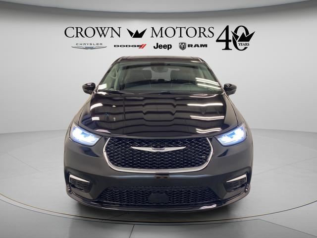 2024 Chrysler Pacifica Limited AWD
