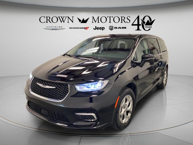 2024 Chrysler Pacifica Limited AWD