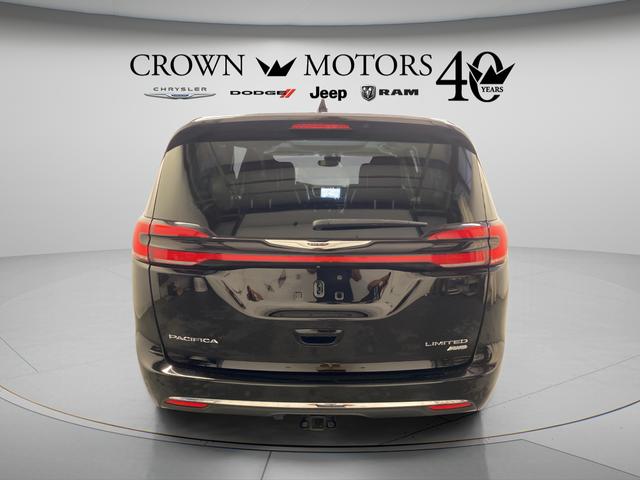 2024 Chrysler Pacifica Limited AWD