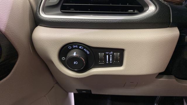2024 Chrysler Pacifica Limited AWD