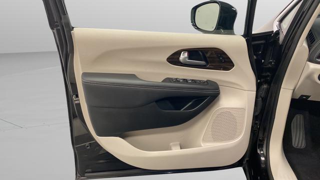 2024 Chrysler Pacifica Limited AWD