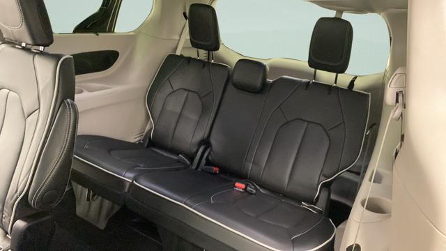 2024 Chrysler Pacifica Limited AWD