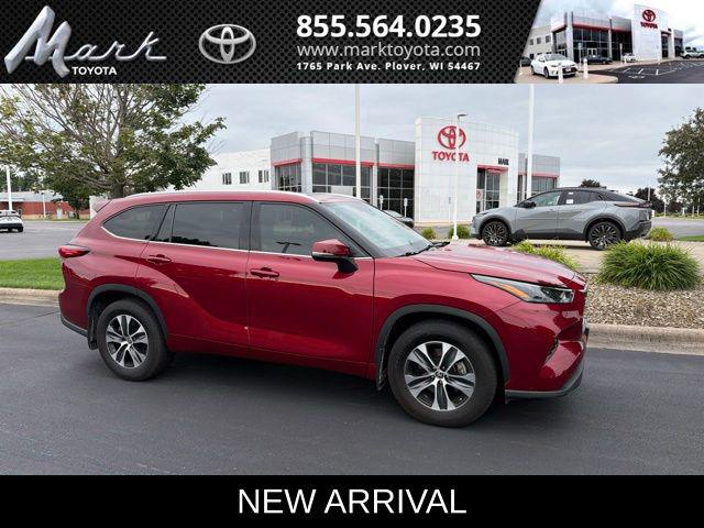 2022 Toyota Highlander XLE for sale in Plover, WI