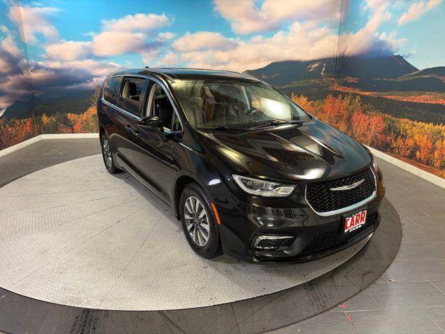 2023 Chrysler Pacifica Hybrid Touring L for sale in Beaverton, OR