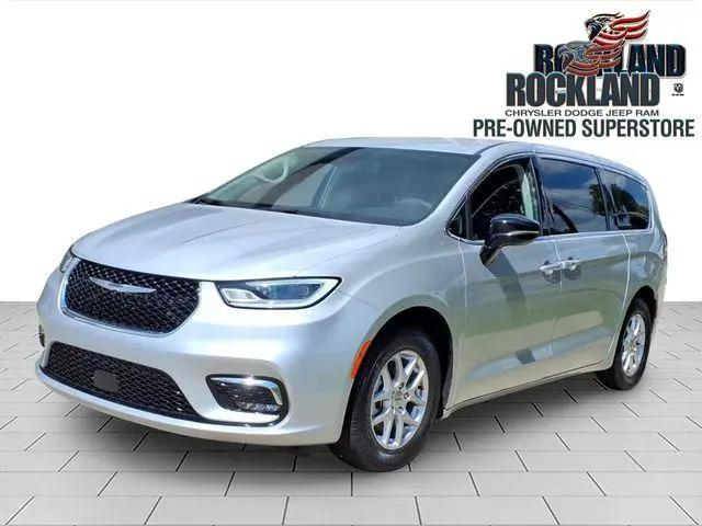 2024 Chrysler Pacifica Touring L for sale in Nanuet, NY