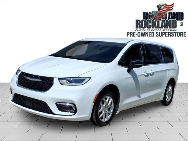 2025 Chrysler Pacifica Select for sale in Nanuet, NY