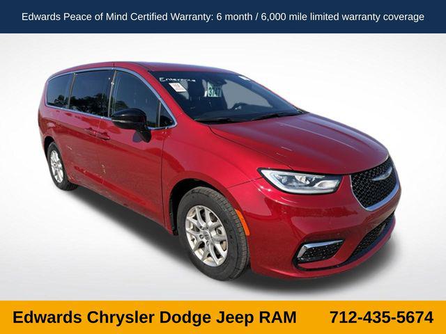 2025 Chrysler Pacifica Select for sale in Council Bluffs, IA