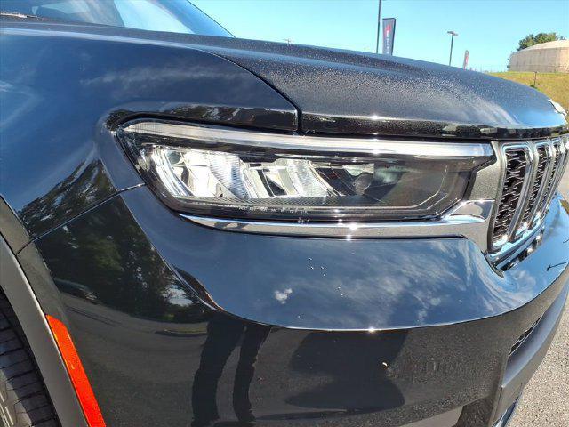 2027 Jeep Grand Cherokee GRAND CHEROKEE L LAREDO X 4X4 2027 Jeep Grand Cherokee GRAND CHEROKEE L LAREDO X 4X4
