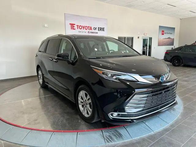 2024 Toyota Sienna Platinum for sale in Erie, PA