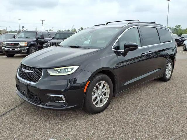 2022 Chrysler Pacifica Touring L for sale in Richmond, MI