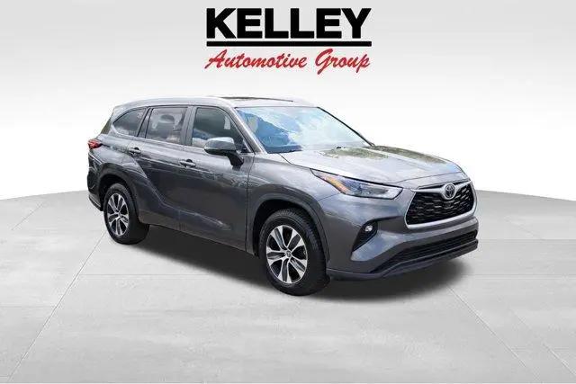 2023 Toyota Highlander XLE for sale in Bartow, FL