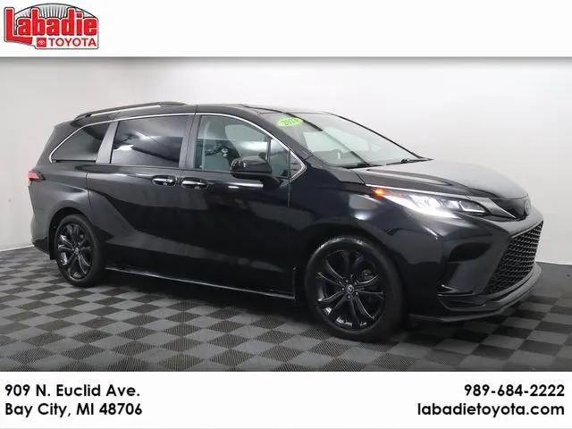 2023 Toyota Sienna XLE for sale in Bay City, MI