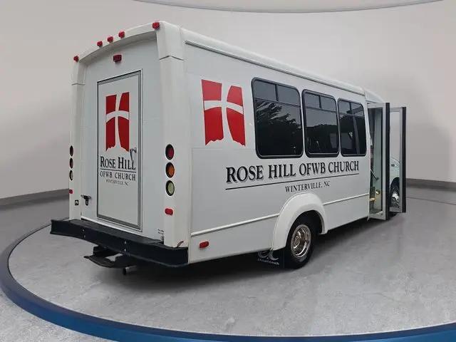 2015 Ford E-350 Cutaway E-350