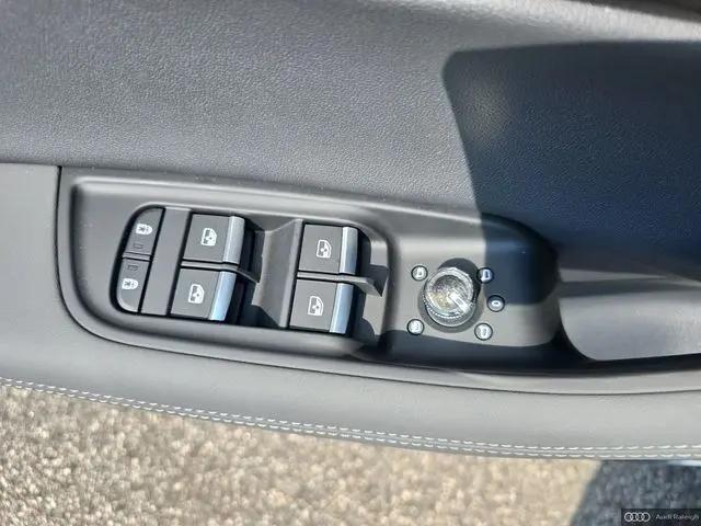 2026 Audi Q8 Premium Plus 55 TFSI quattro Tiptronic