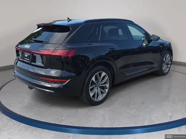 2021 Audi e-tron Premium Plus quattro