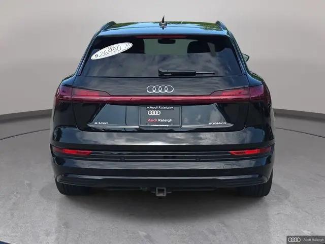 2021 Audi e-tron Premium Plus quattro
