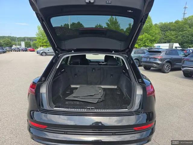 2021 Audi e-tron Premium Plus quattro