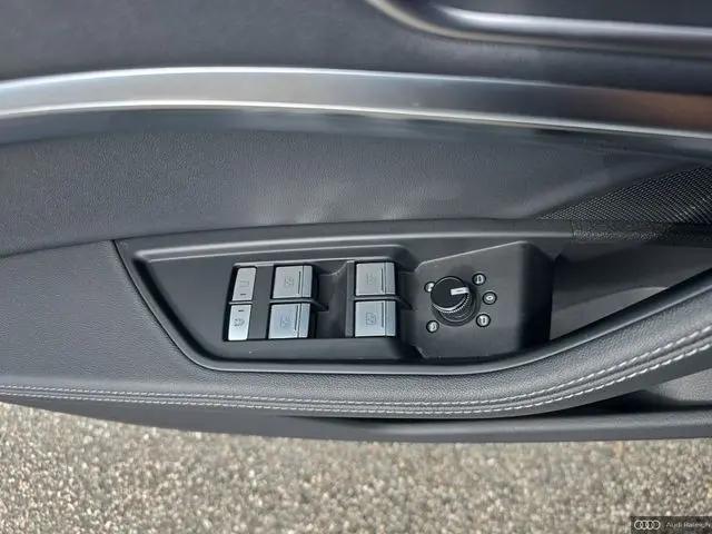 2021 Audi e-tron Premium Plus quattro