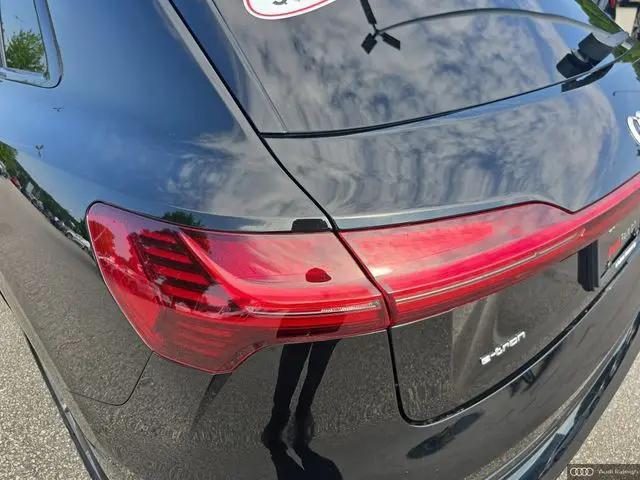 2021 Audi e-tron Premium Plus quattro