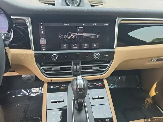 2023 Porsche Macan T