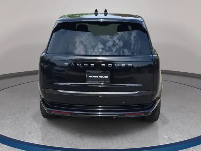 2026 Land Rover Range Rover P530 SE