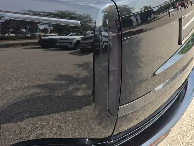 2026 Land Rover Range Rover P530 SE
