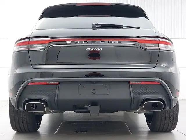 2026 Porsche Macan Macan