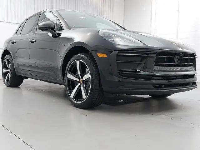2026 Porsche Macan Macan