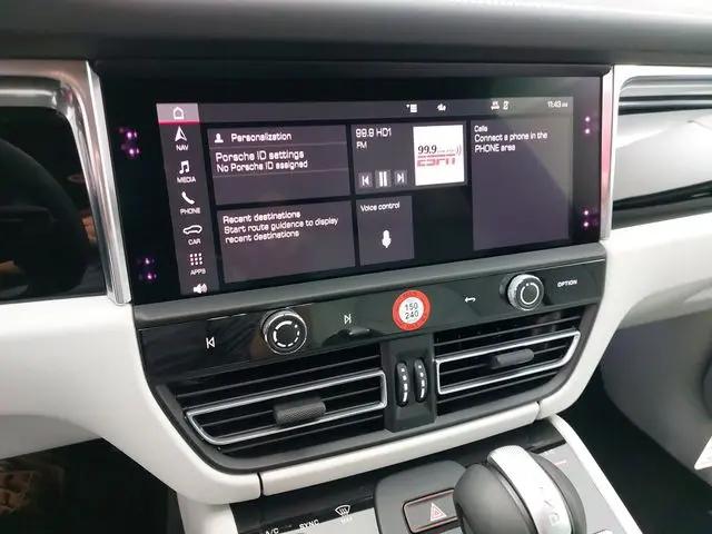 2026 Porsche Macan Macan