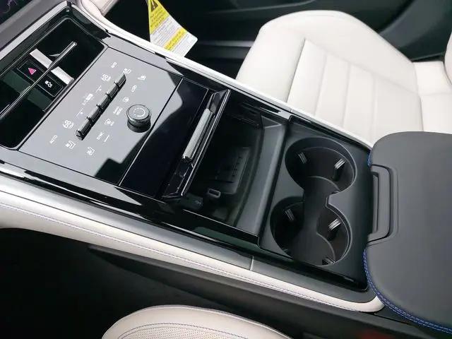 2026 Porsche Panamera Panamera