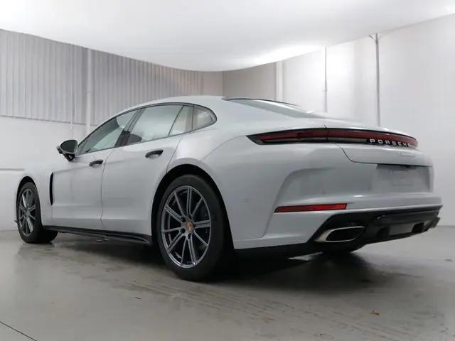 2026 Porsche Panamera Panamera