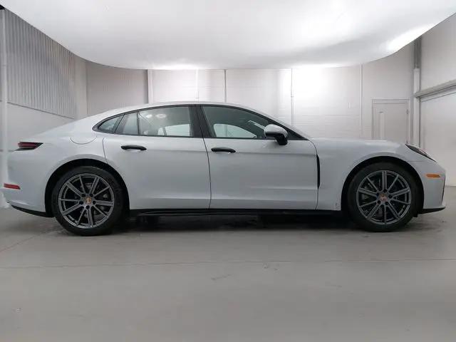 2026 Porsche Panamera Panamera