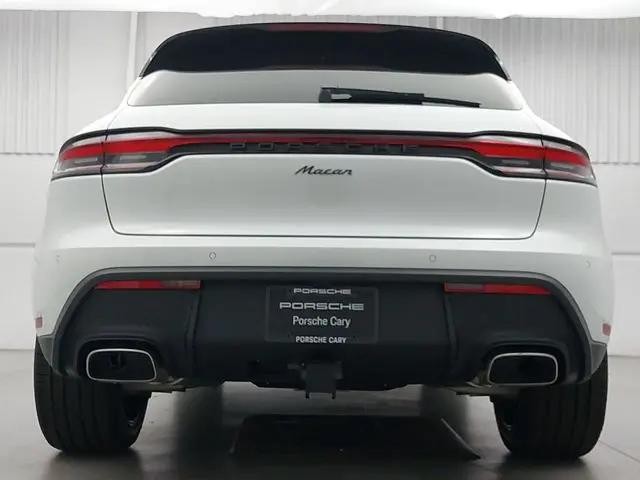 2026 Porsche Macan Macan