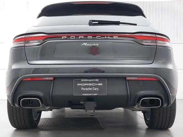 2026 Porsche Macan Macan