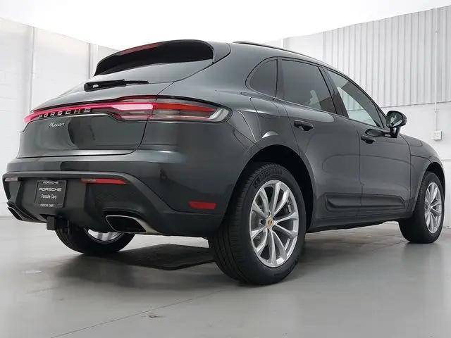 2026 Porsche Macan Macan