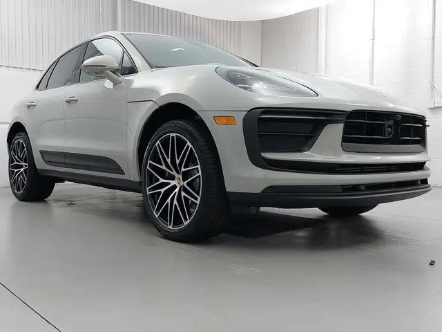 2026 Porsche Macan Macan