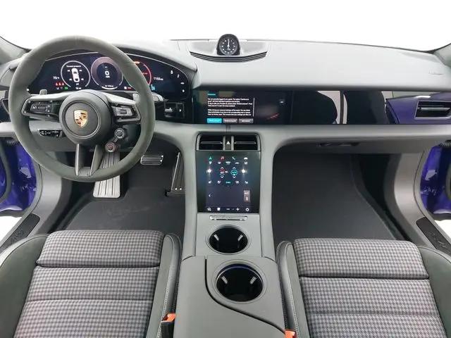 2025 Porsche Taycan GTS