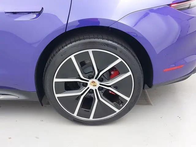 2025 Porsche Taycan GTS