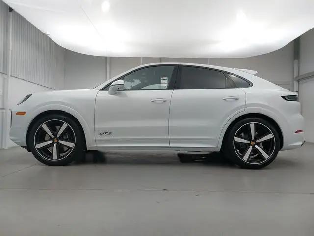 2026 Porsche Cayenne GTS