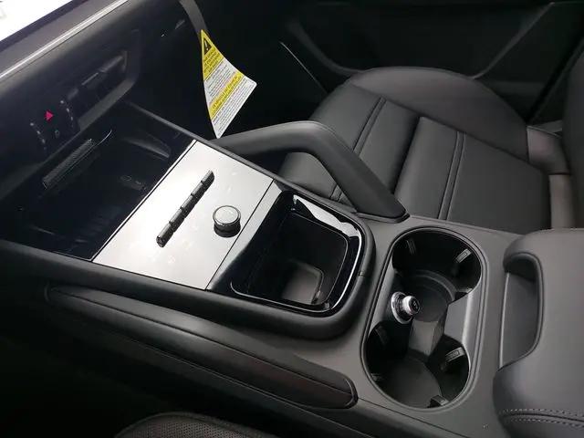2026 Porsche Cayenne GTS