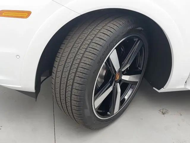 2026 Porsche Cayenne GTS